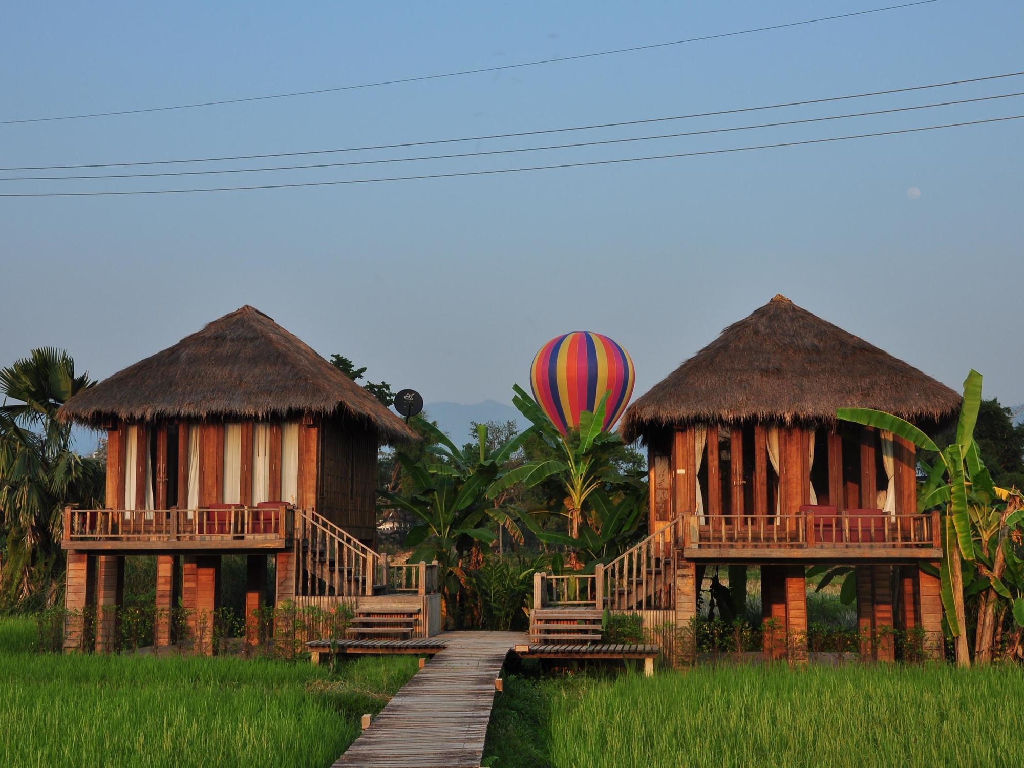 Viengtara Vangvieng Resort Vang Vieng Exterior photo